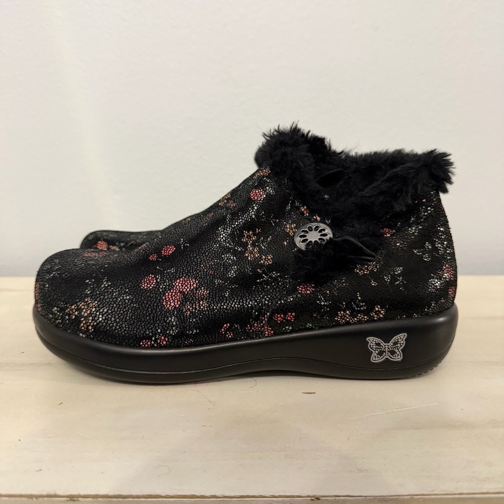 Alegria Meri Sweetie Pie Black Leather Floral Ankle Boots Size 38